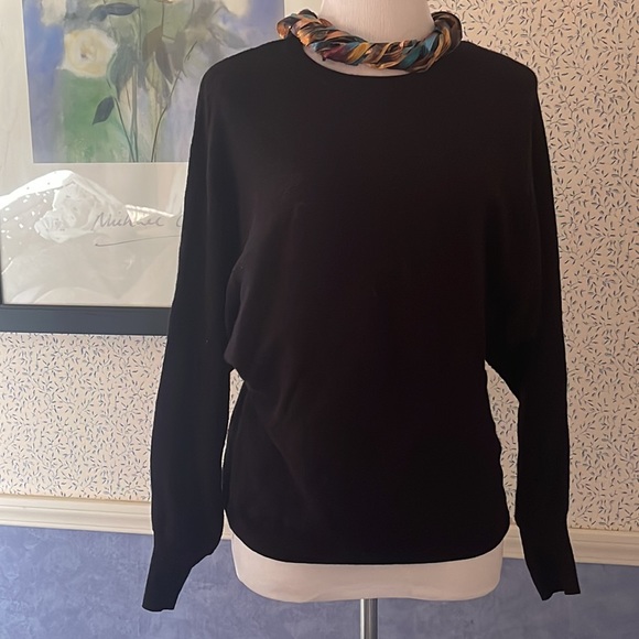 Oversize black pull over sweater - Picture 2 of 7